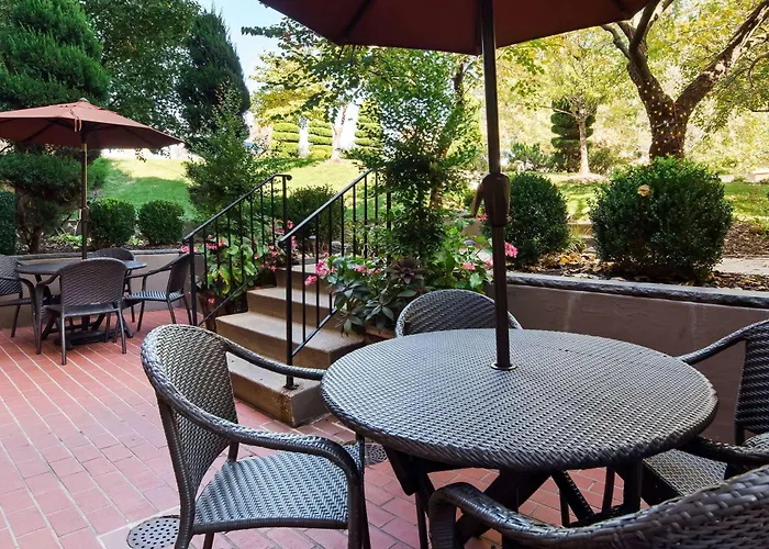 Seville Plaza Hotel, Trademark Collection By Wyndham