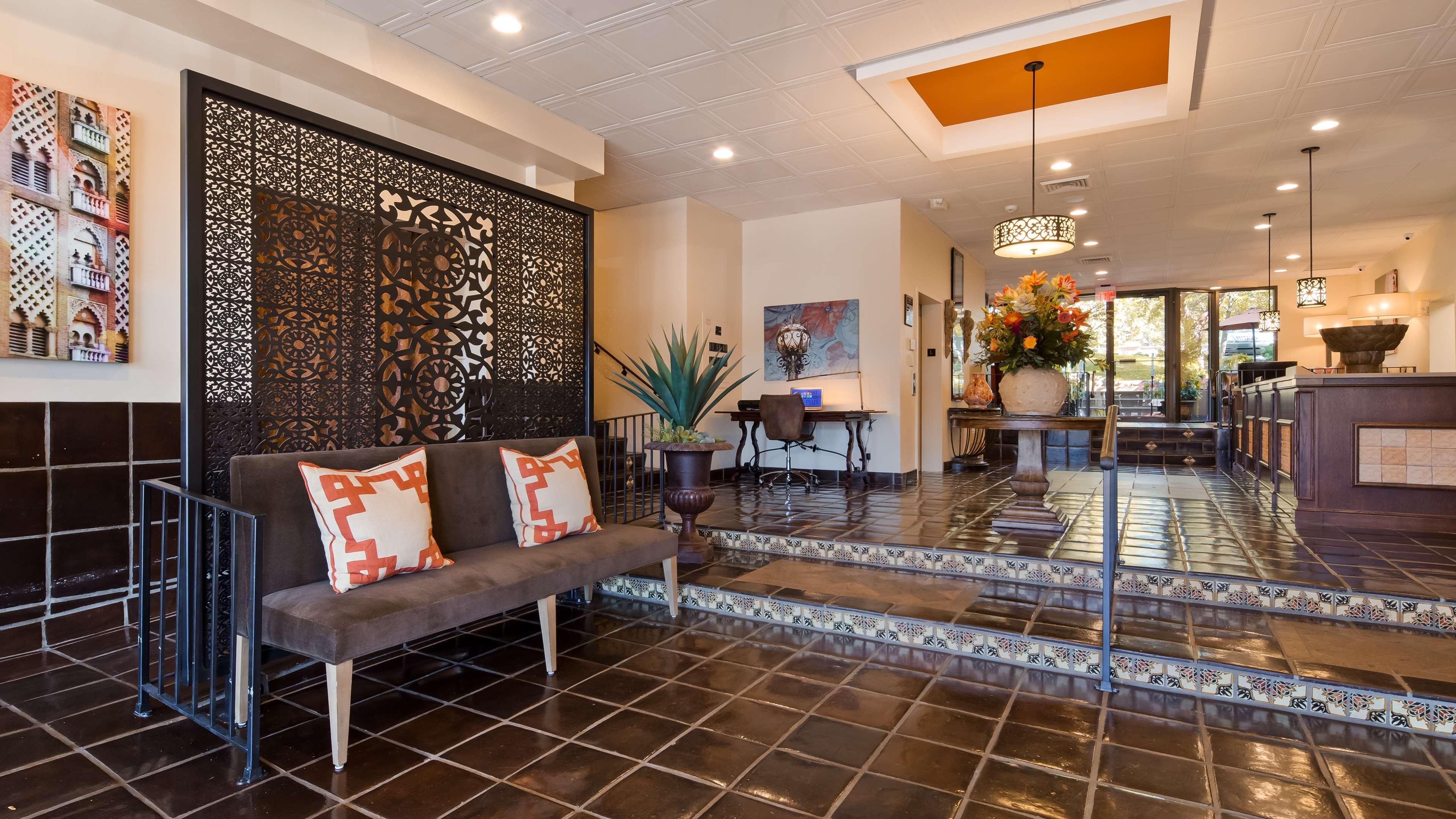 Seville Plaza Hotel, Trademark Collection By Wyndham 3* Kansas City