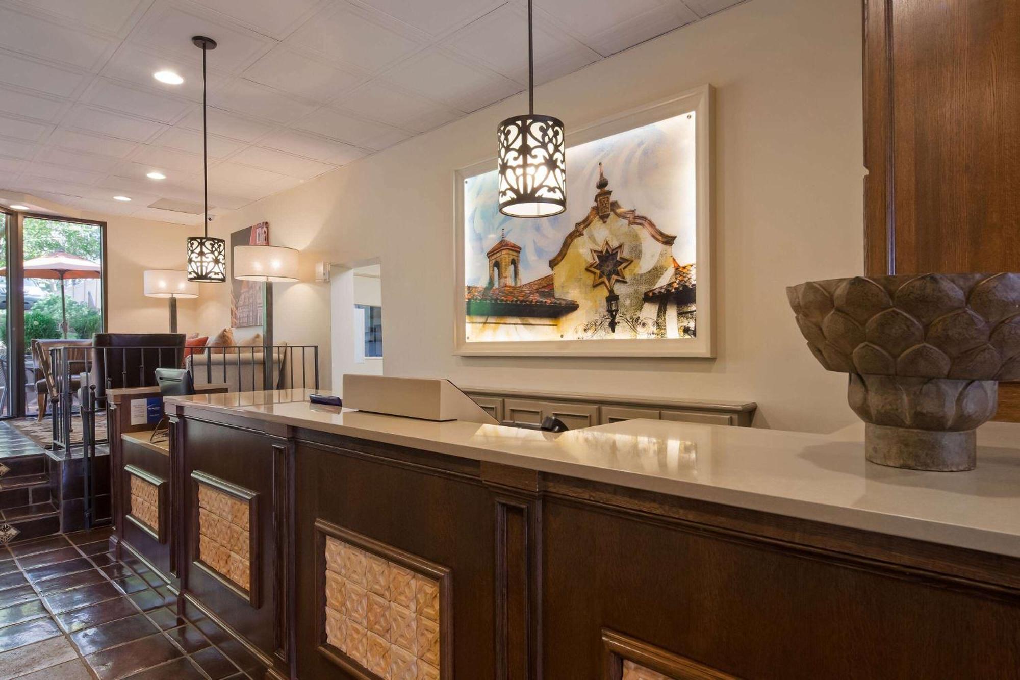 Seville Plaza Hotel, Trademark Collection By Wyndham 3*